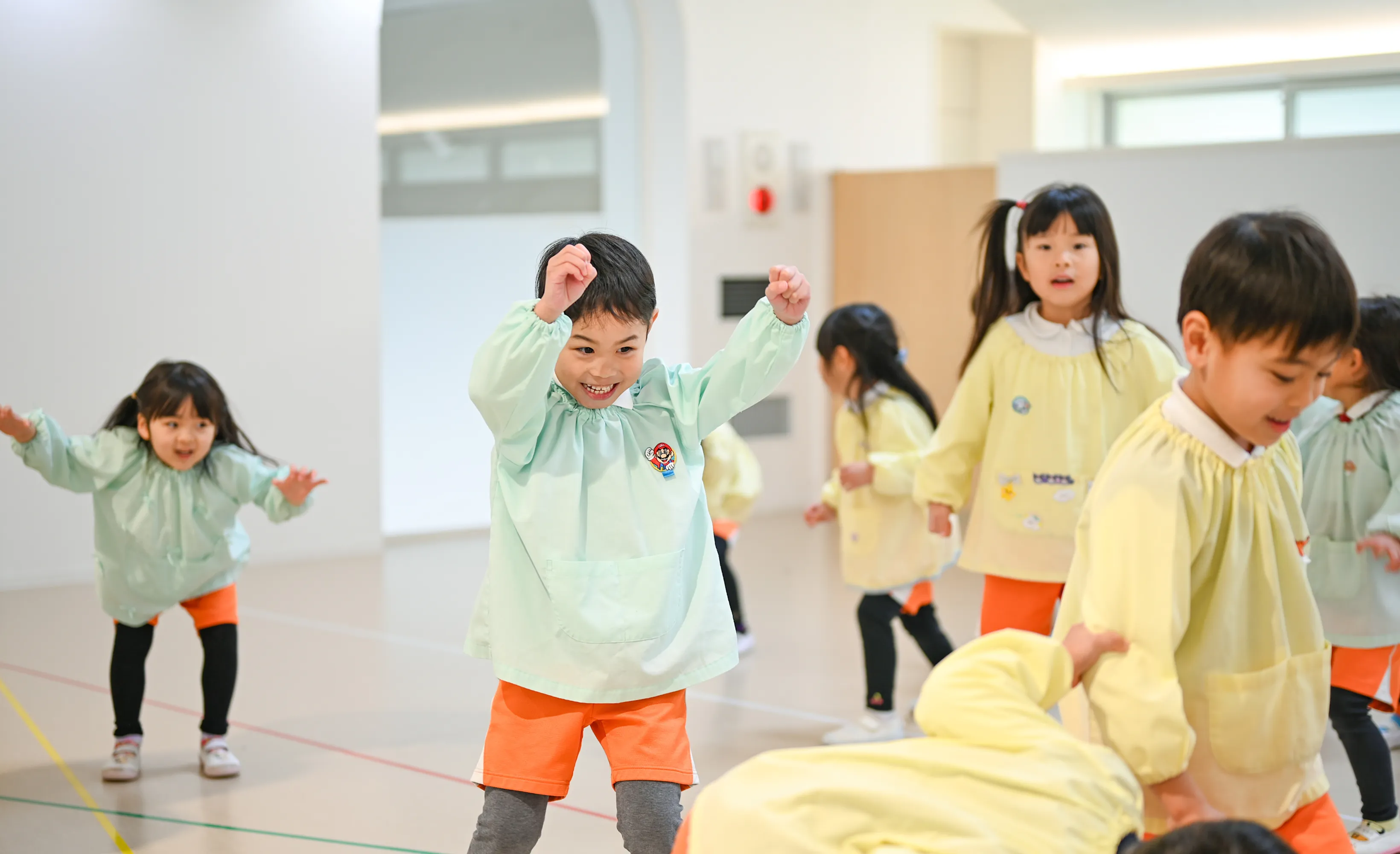 体を動かす遊びを多く取り入れています